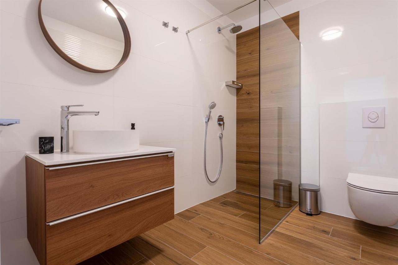 Villa Manhattan Dobrinj エクステリア 写真