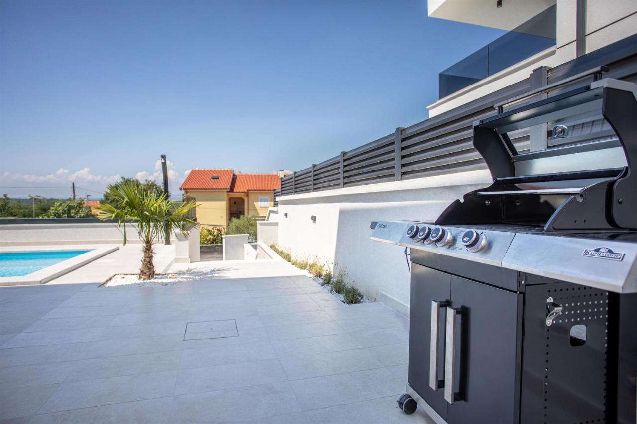Villa Manhattan Dobrinj エクステリア 写真