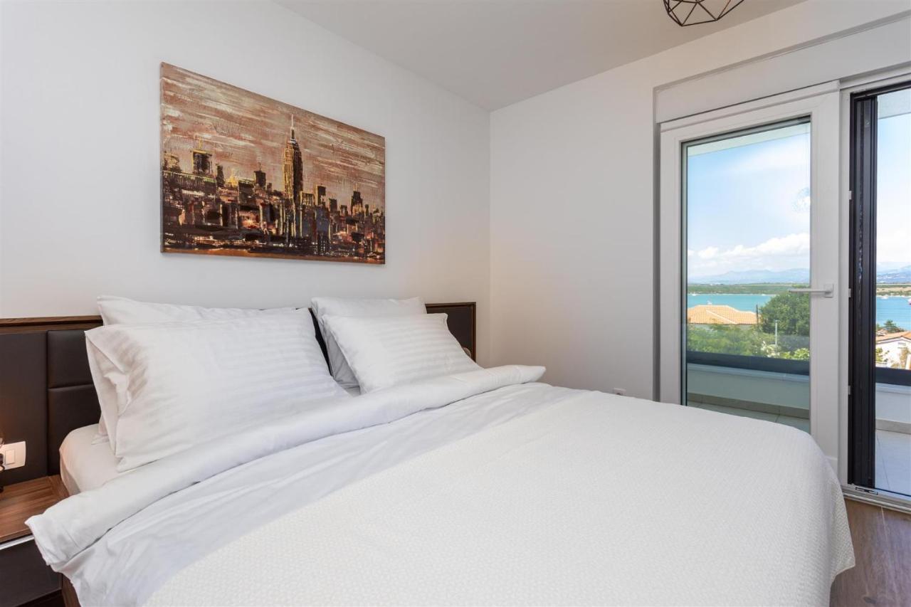 Villa Manhattan Dobrinj エクステリア 写真