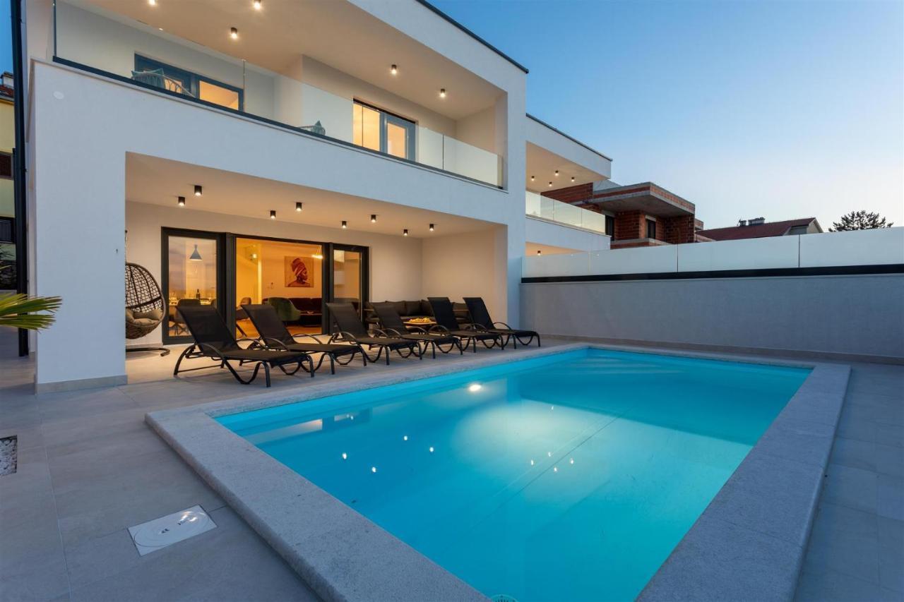 Villa Manhattan Dobrinj エクステリア 写真